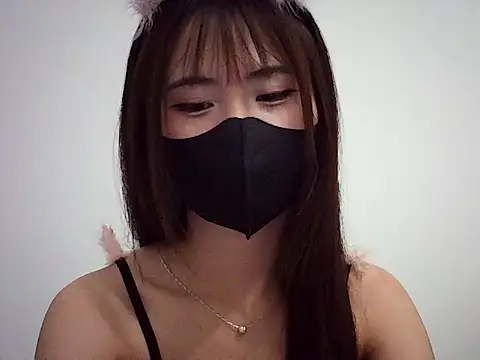 winter 221 online show from April 2, 1:42 pm