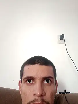 Snapshot of RousedTalpidae chatting on April 6, 6:42 pm RousedTalpidae online show from April 6, 6:42 pm