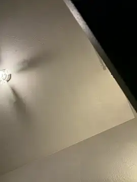 Snapshot of TallHungandCloudy69 chatting on March 7, 2:08 am TallHungandCloudy69 online show from March 7, 2:08 am