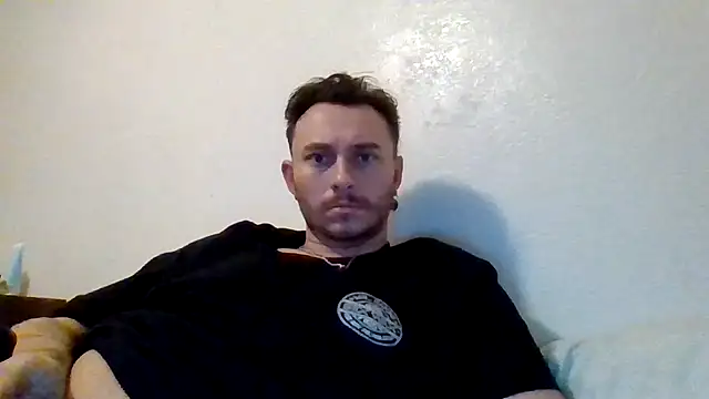 Snapshot of TallHungandCloudy69 chatting on March 12, 8:31 am TallHungandCloudy69 online show from March 12, 8:31 am