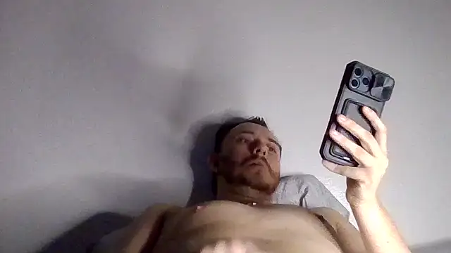 Snapshot of TallHungandCloudy69 chatting on March 16, 5:44 am TallHungandCloudy69 online show from March 16, 5:44 am