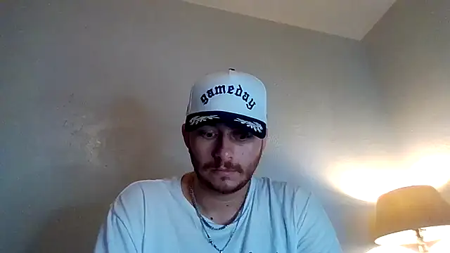 Snapshot of TallHungandCloudy69 chatting on March 18, 1:09 am TallHungandCloudy69 online show from March 18, 1:09 am