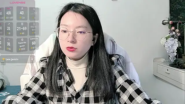 Snapshot of Eeya-36 chatting on March 31, 12:49 pm Eeya-36 online show from March 31, 12:49 pm