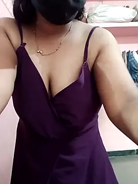Miss-Dolly07 online show from April 27, 1:36 am