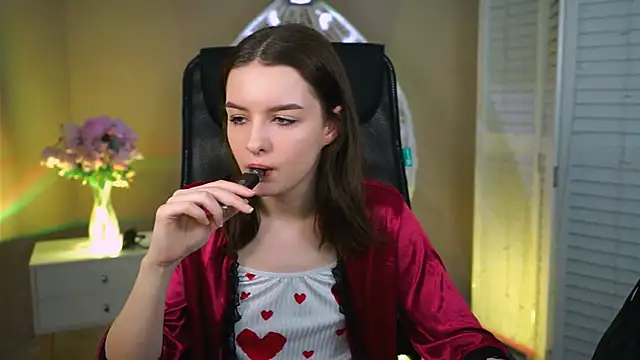 KellieBanshe online show from March 17, 4:06 am