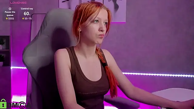 Emma Dusk online show from May 15, 12:17 am