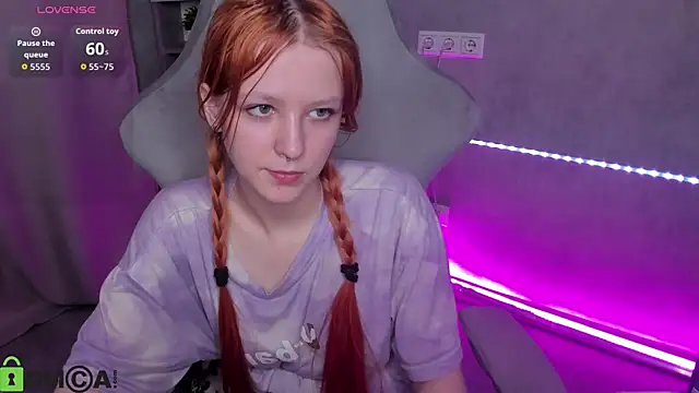 Emma Dusk online show from May 16, 12:07 am
