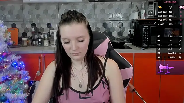 Mary Blu online show from December 17, 1:07 am