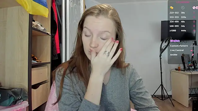 Snapshot of Mary_Blu chatting on October 22, 9:09 am Mary Blu online show from October 22, 9:09 am