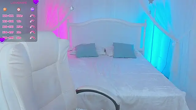 Mary Blu online show from February 10, 10:30 am