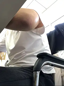 Snapshot of ccss28c chatting on March 27, 1:11 am ccss28c online show from March 27, 1:11 am