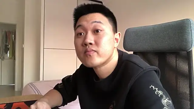 Snapshot of ccss28c chatting on March 30, 9:32 am ccss28c online show from March 30, 9:32 am