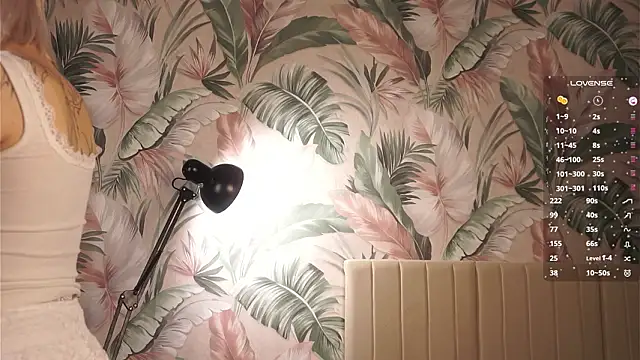 Snapshot of MarjoryHowlingwolf chatting on March 13, 5:08 pm MarjoryHowlingwolf online show from March 13, 5:08 pm