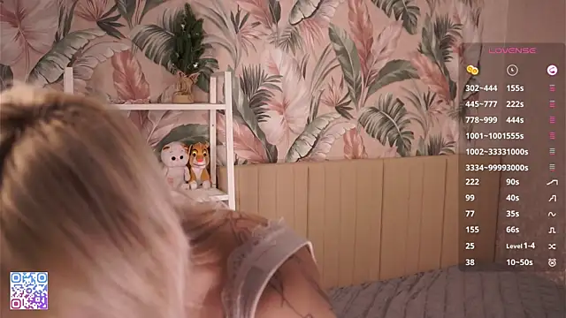 Snapshot of MarjoryHowlingwolf chatting on March 28, 4:28 pm MarjoryHowlingwolf online show from March 28, 4:28 pm