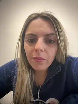 diavola bionda online show from March 26, 12:55 pm