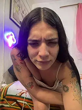 Snapshot of MilagrosAline chatting on March 27, 1:33 am MilagrosAline online show from March 27, 1:33 am