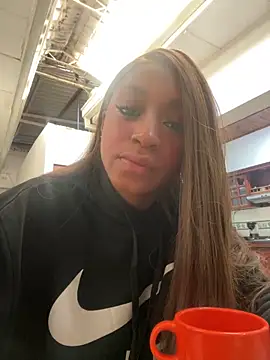 Snapshot of LiaTrainor chatting on March 16, 12:31 pm LiaTrainor online show from March 16, 12:31 pm