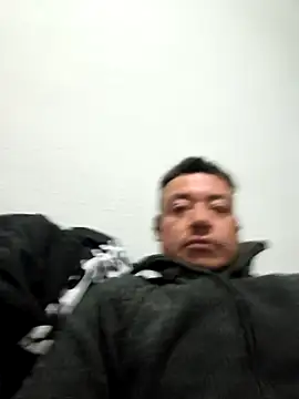 Snapshot of aztherockman chatting on March 4, 6:03 pm aztherockman online show from March 4, 6:03 pm