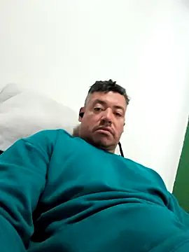 Snapshot of aztherockman chatting on April 4, 12:35 pm aztherockman online show from April 4, 12:35 pm