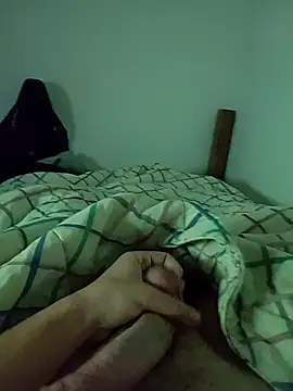 Snapshot of branquinho19cm_ chatting on April 4, 2:54 am branquinho19cm online show from April 4, 2:54 am