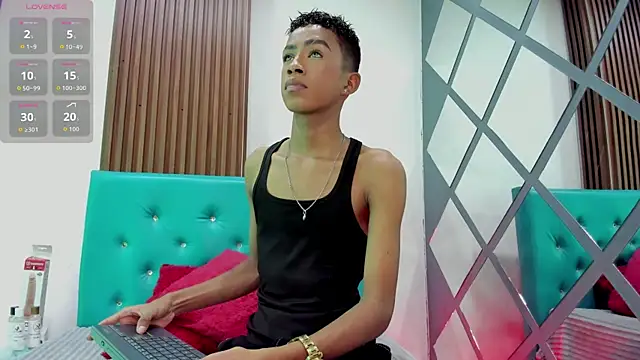 patrick lovee online show from March 30, 7:59 pm