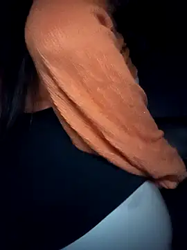 Snapshot of Confite2705 chatting on April 3, 11:58 pm Confite2705 online show from April 3, 11:58 pm