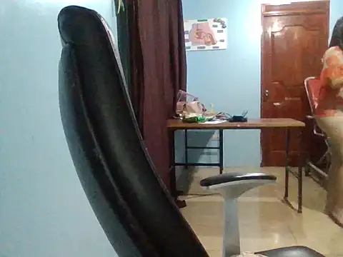 Confite2705 online show from April 5, 10:51 pm
