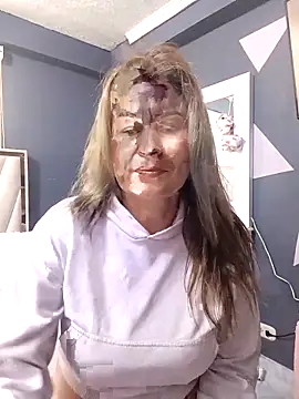 Snapshot of PamelaMilf_ chatting on March 31, 9:48 pm PamelaMilf online show from March 31, 9:48 pm