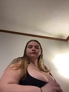 bbwnikki69 online show from March 7, 5:15 am
