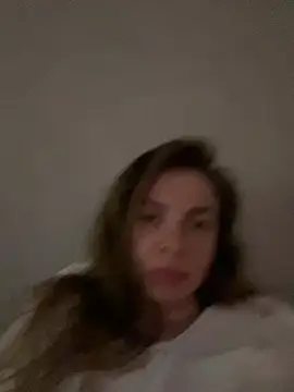 Snapshot of Luna2547 chatting on March 31, 6:19 pm Luna2547 online show from March 31, 6:19 pm