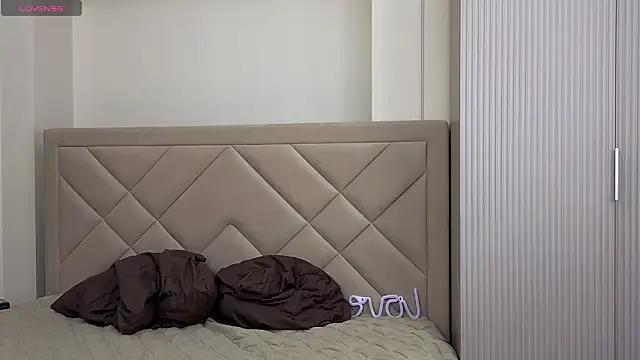 Snapshot of KelsiSinkey chatting on March 20, 7:13 am KelsiSinkey online show from March 20, 7:13 am