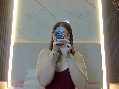 FreyaHL online show from March 26, 3:17 pm