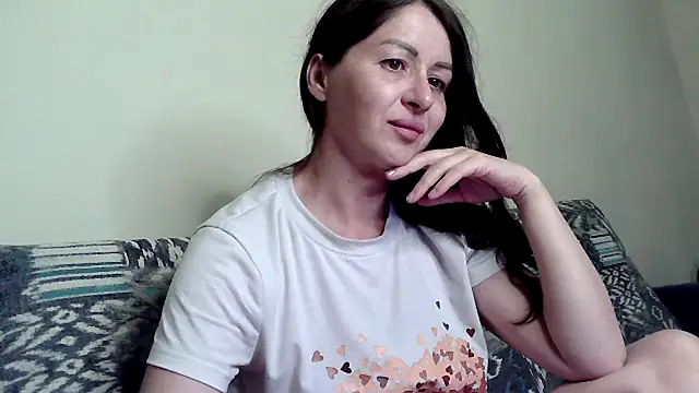 Snapshot of TenderAndSweetX chatting on June 13, 10:29 pm TenderAndSweetX online show from June 13, 10:29 pm