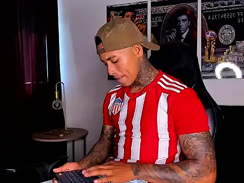 tyler bell  online show from March 10, 1:38 pm