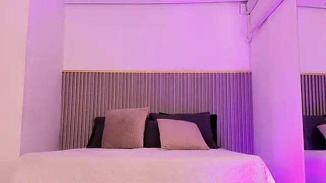 Snapshot of ashvalentine_ chatting on April 1, 7:55 pm ashvalentine online show from April 1, 7:55 pm