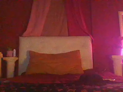Snapshot of Jime_Love7777 chatting on May 24, 12:37 am Jime Love7777 online show from May 24, 12:37 am