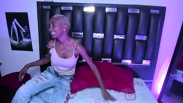 Nina vegas online show from May 20, 1:28 pm