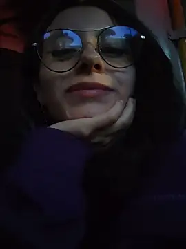 Snapshot of Naomimolie chatting on March 30, 11:17 pm Naomimolie online show from March 30, 11:17 pm