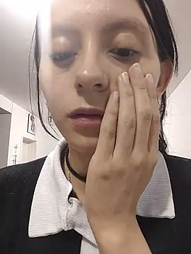 Snapshot of Naomimolie chatting on March 31, 11:21 am Naomimolie online show from March 31, 11:21 am