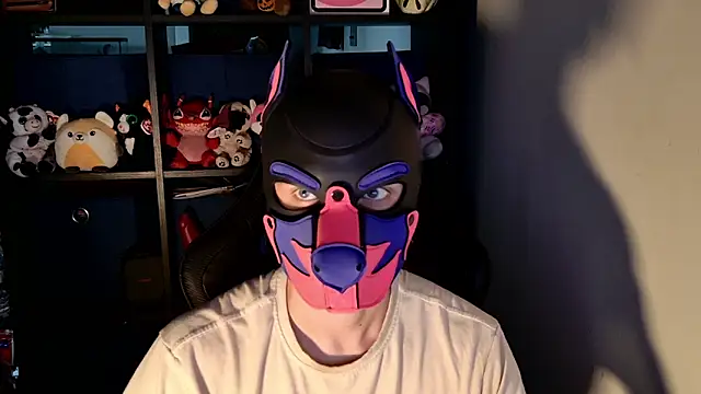 Snapshot of MellPUP chatting on July 29, 12:58 pm MellPUP online show from July 29, 12:58 pm