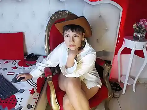 Snapshot of Taveko_Soler chatting on March 6, 7:43 pm Taveko Soler online show from March 6, 7:43 pm