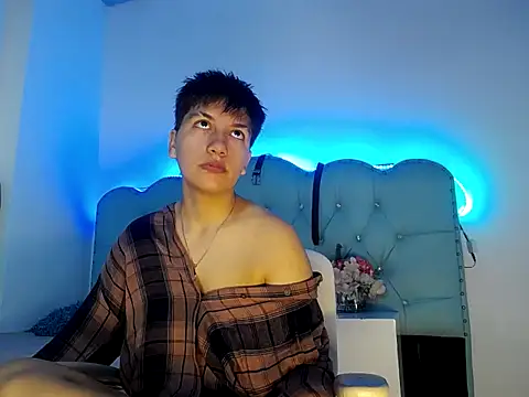 Snapshot of Taveko_Soler chatting on March 30, 11:33 am Taveko Soler online show from March 30, 11:33 am