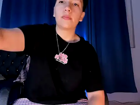 Snapshot of Taveko_Soler chatting on March 31, 7:25 pm Taveko Soler online show from March 31, 7:25 pm