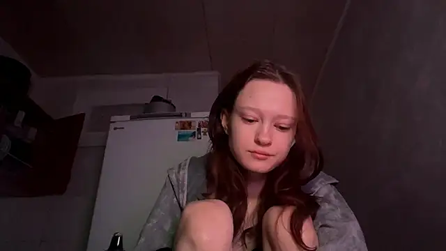 Snapshot of HousedMud chatting on March 22, 9:07 pm HousedMud online show from March 22, 9:07 pm