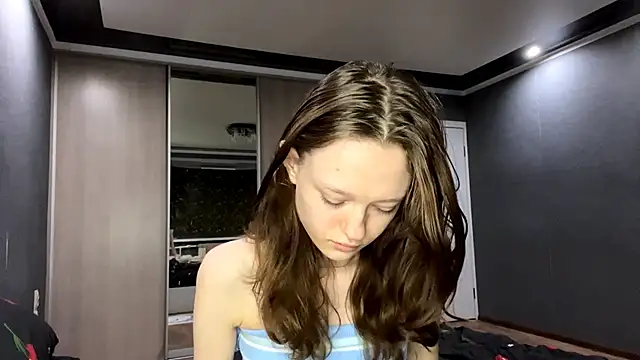 HousedMud online show from April 21, 8:01 pm