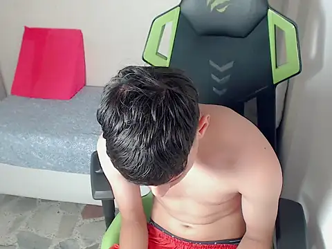 Snapshot of Pablito_junior chatting on March 24, 4:39 am Pablito junior online show from March 24, 4:39 am