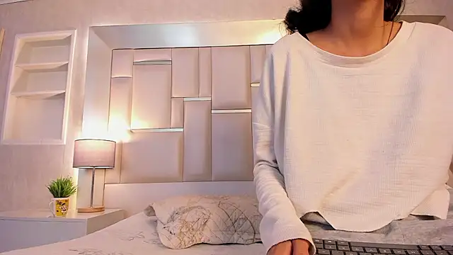 Snapshot of Gisselle_Tomposon chatting on March 22, 2:15 am Gisselle Tomposon online show from March 22, 2:15 am