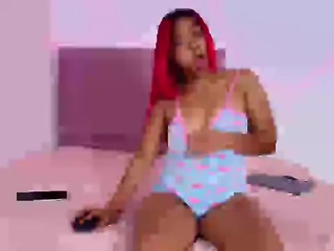 Snapshot of Peliroja_lustrum chatting on April 10, 8:24 pm Peliroja lustrum online show from April 10, 8:24 pm