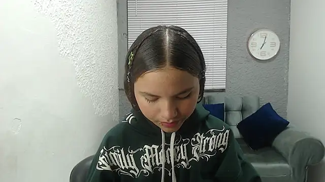 Snapshot of kimmyfuckass chatting on March 13, 12:34 pm kimmyfuckass online show from March 13, 12:34 pm