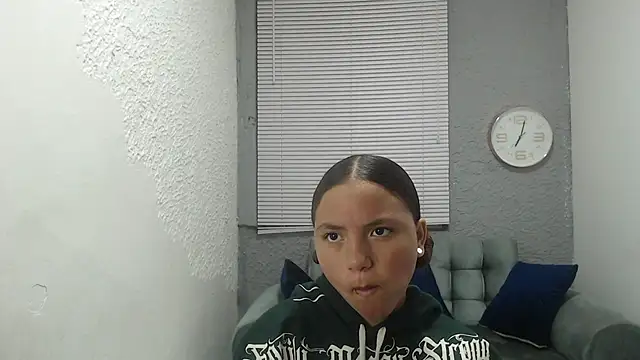 Snapshot of kimmyfuckass chatting on March 18, 12:19 pm kimmyfuckass online show from March 18, 12:19 pm